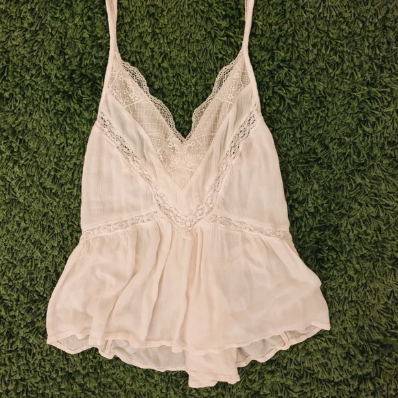 American Eagle Outfitters Tops - AEO beautiful lace top
